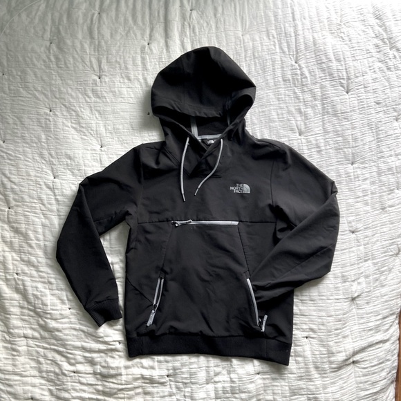Women’s The North Face Outdoor Hoodie/Pullover Jacket- Size Small - Picture 2 of 6